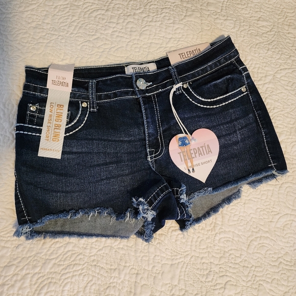 Bling Bling Pants - Bling Bling low rise short size 11/30